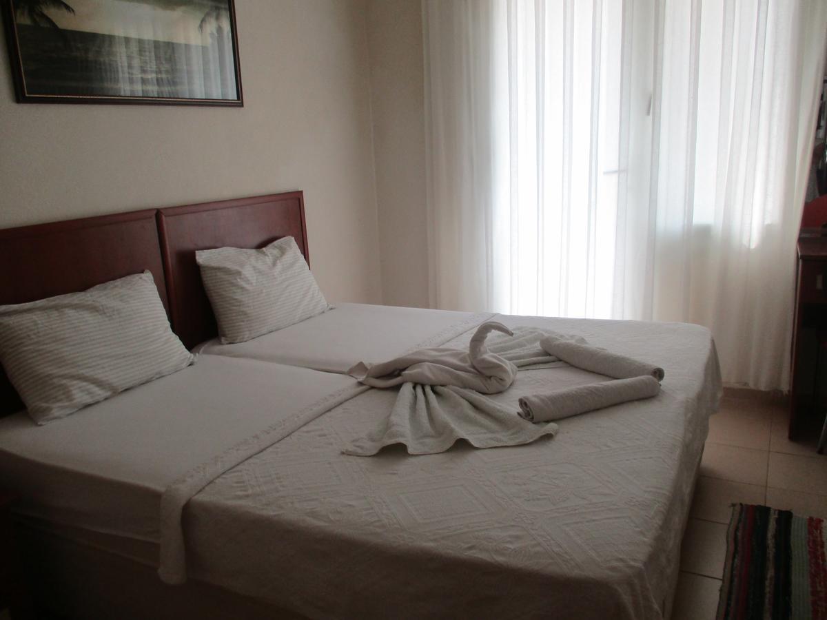 Mandarin Beach Otel Гумульдур Экстерьер фото